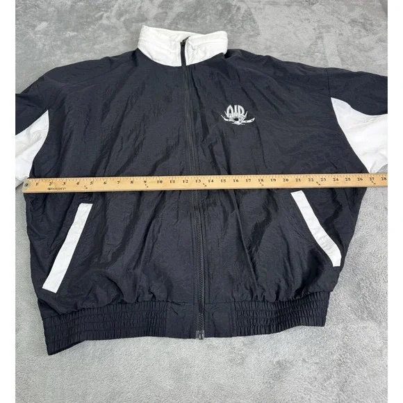 Nike Air Jordan Black and White Windbreaker Jacket - Picture 12 of 15